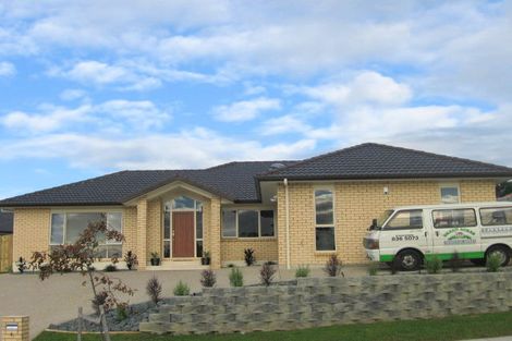 Photo of property in 4 Sapperton Drive, Henderson, Auckland, 0612