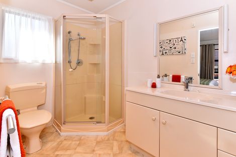 Photo of property in 12 Larkspur Court, The Gardens, Auckland, 2105