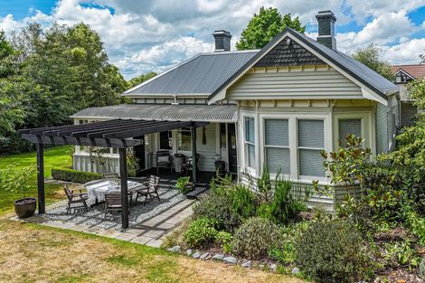 Photo of property in 22 Mckenzie Street, Geraldine, 7930