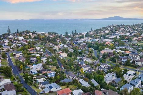 Photo of property in 1/6 Hythe Terrace, Mairangi Bay, Auckland, 0630