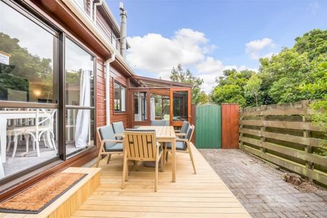 Photo of property in 18 Heath Grove, Waiwhetu, Lower Hutt, 5010