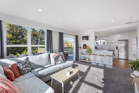 Photo of property in 39 Japonica Drive, Beach Haven, Auckland, 0626
