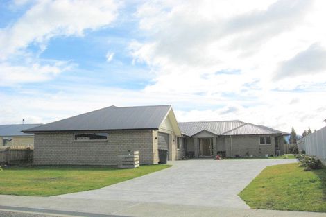 Photo of property in 9 Mcivor Place, Te Anau, 9600