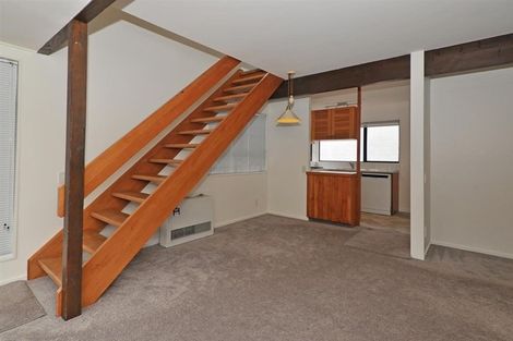 Photo of property in 5/136 Karori Road, Karori, Wellington, 6012