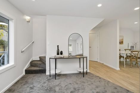 Photo of property in 9a Riddell Road, Glendowie, Auckland, 1071