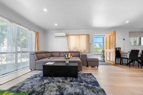 Photo of property in 4 Spruce Place, Totara Heights, Auckland, 2105