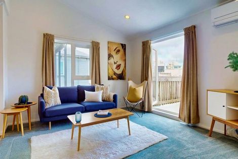 Photo of property in 4a Macdonald Crescent, Te Aro, Wellington, 6011