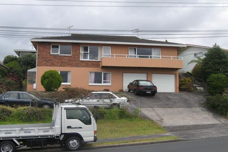 Photo of property in 23 Chivalry Road, Glenfield, Auckland, 0629