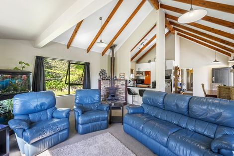 Photo of property in 14 Emery Grove, Bayview, Auckland, 0629