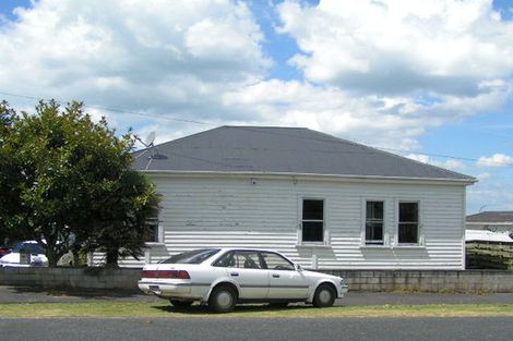 Photo of property in 39 Princes Street, Northcote Point, Auckland, 0627