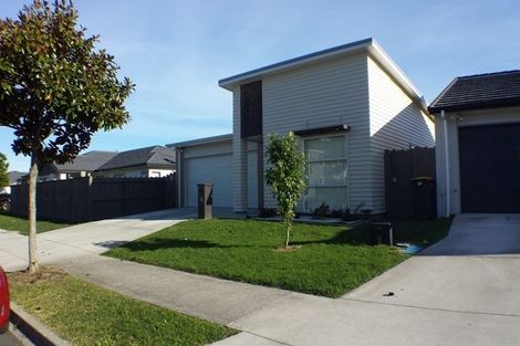 Photo of property in 18 Popokatea Drive, Takanini, 2112