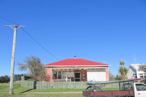 Photo of property in 88 Avenue Road, Foxton, 4814