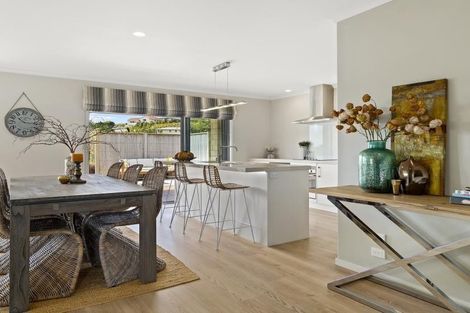 Photo of property in 156 Oteki Park Drive, Welcome Bay, Tauranga, 3112