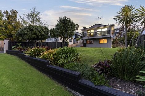 Photo of property in 24 Hebron Road, Waiake, Auckland, 0630