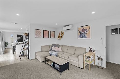 Photo of property in 42 Avanda Avenue, Rolleston, 7615
