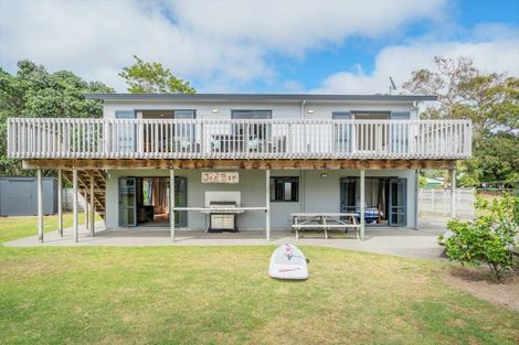Photo of property in 120 Rimu Place, Matarangi, Whitianga, 3592