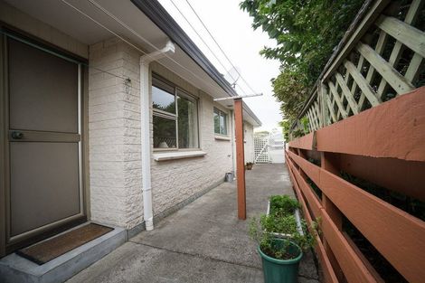 Photo of property in 6 Edwards Place, Terrace End, Palmerston North, 4410