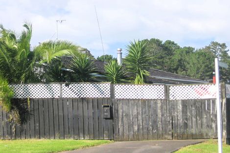 Photo of property in 1/42 Zita Maria Drive, Massey, Auckland, 0614