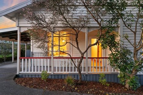 Photo of property in 1/211 Onewa Road, Birkenhead, Auckland, 0626