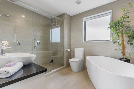 Photo of property in 142b Bucklands Beach Road, Bucklands Beach, Auckland, 2012