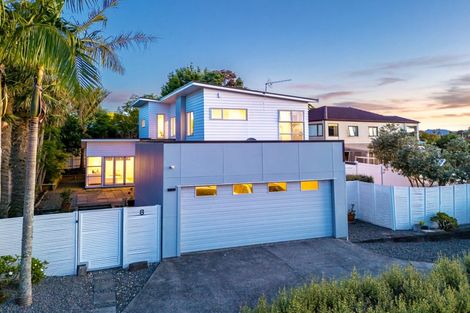 Photo of property in 8 Roy Maloney Drive, Henderson, Auckland, 0612