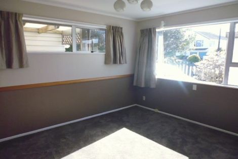 Photo of property in 14 Lone Tree Grove, Kelson, Lower Hutt, 5010