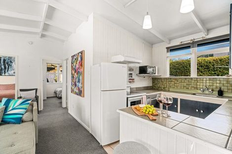 Photo of property in 180 Kent Street, Kingston, Athol, 9793