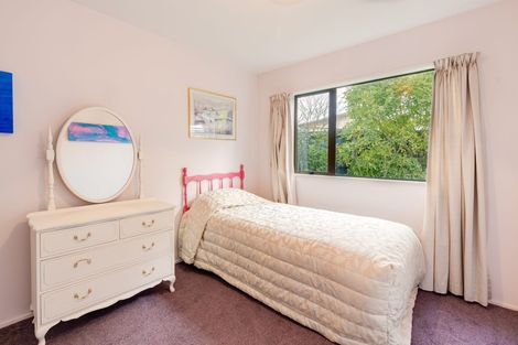 Photo of property in 2/48 Mcfaddens Road, St Albans, Christchurch, 8052