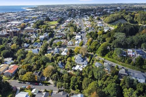 Photo of property in 44 Carrington Street, Lower Vogeltown, New Plymouth, 4310