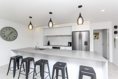 Photo of property in 18 Rotokare Crescent, Whalers Gate, New Plymouth, 4310