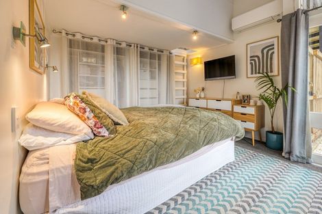 Photo of property in 279 Royal Road, Massey, Auckland, 0614