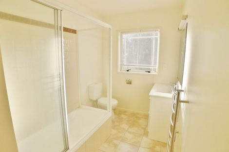 Photo of property in 145f Hobsonville Road, West Harbour, Auckland, 0618