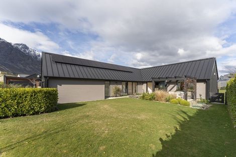 Photo of property in 77 Jacks Point Rise, Jacks Point, Queenstown, 9371