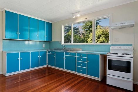 Photo of property in 17 Kereru Street, Two Mile Bay, Taupo, 3330