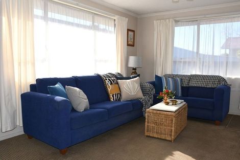 Photo of property in 2/5 Chadbury Street, Parklands, Christchurch, 8083