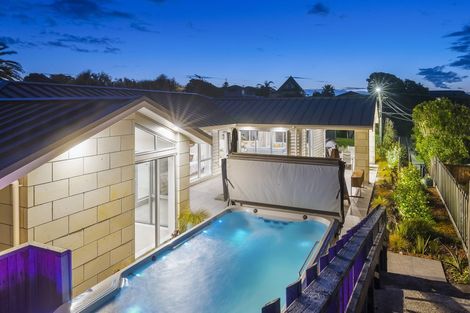 Photo of property in 118 Rosetta Road, Raumati South, Paraparaumu, 5032