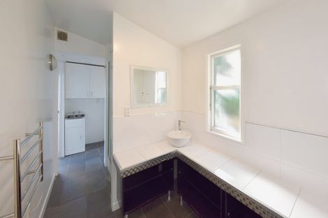 Photo of property in 28 Cunningham Terrace, Lyttelton, 8082