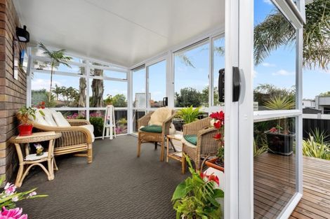 Photo of property in 96a Dickson Road, Papamoa Beach, Papamoa, 3118