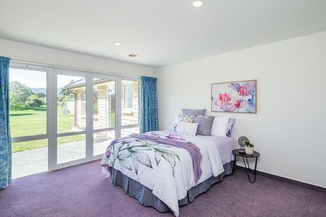 Photo of property in 39 Killalea Place, Paraparaumu, 5032