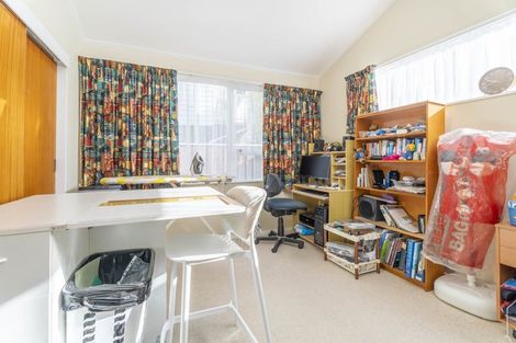 Photo of property in 11 Katarina Grove, Tawa, Wellington, 5028