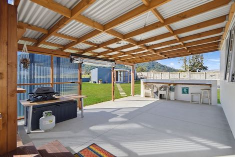 Photo of property in 24 Stirling Street, Te Aroha, 3320