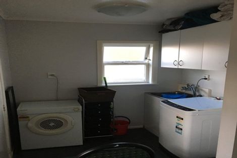 Photo of property in 2/170 Old Wairoa Road, Papakura, 2110