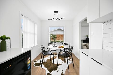 Photo of property in 73 Lewis Street, Glenview, Hamilton, 3206