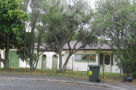 Photo of property in 8 Glenbush Place, Birkenhead, Auckland, 0626