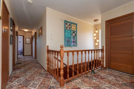 Photo of property in 27 Acacia Crescent, Glenview, Hamilton, 3206