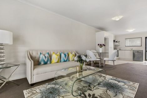 Photo of property in 25/94 Glengarry Road, Glen Eden, Auckland, 0602