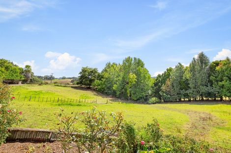 Photo of property in 65 Annett Road, Kumeu, 0891