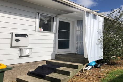 Photo of property in 47 Staverton Crescent, Mangere, Auckland, 2022
