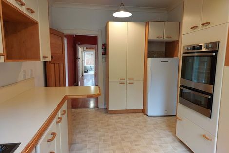 Photo of property in 6 Highland Crescent, Wadestown, Wellington, 6012