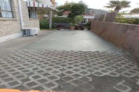 Photo of property in 27 Kamo Road, Regent, Whangarei, 0112